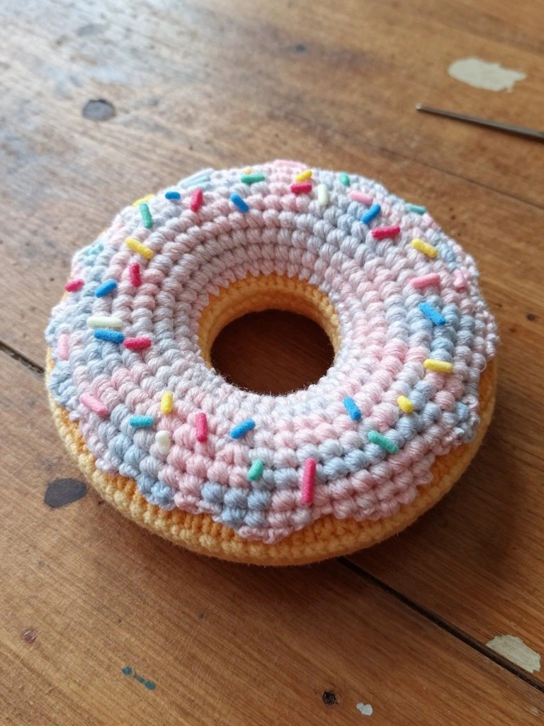 Frosted Donut Amigurumi