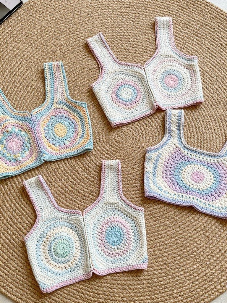 Circular Motif Crop Tops